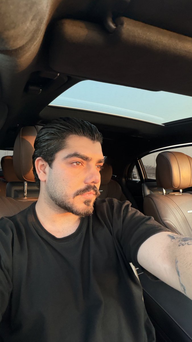 samansaraji's tweet photo. چقدر وایب این عکسو دوست دارم🌞 https://t.co/E08zlmSmot