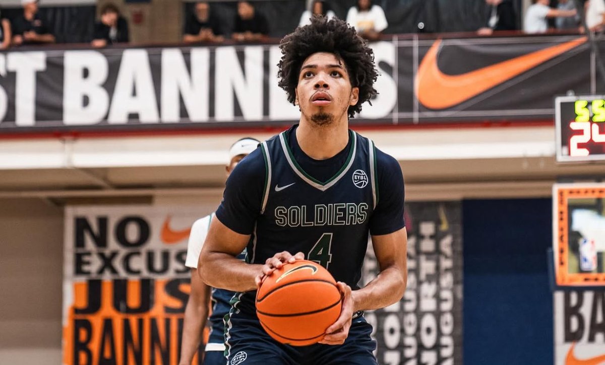 DSTRKT Digital (@dstrktdigital) on Twitter photo Top ranked 5 star prospect Tyran Stokes has narrowed his list of schools to five: Louisville, Kentucky, Oregon, Kansas, and USC
In this article, we take a deep dive into each program and explore how Stokes’ could fit into their system
Full article 👇
dstrktdigital.com/varsity-vault/… Top ranked 5 star prospect Tyran Stokes has narrowed his list of schools to five: Louisville, Kentucky, Oregon, Kansas, and USC
In this article, we take a deep dive into each program and explore how Stokes’ could fit into their system
Full article 👇
dstrktdigital.com/varsity-vault/…