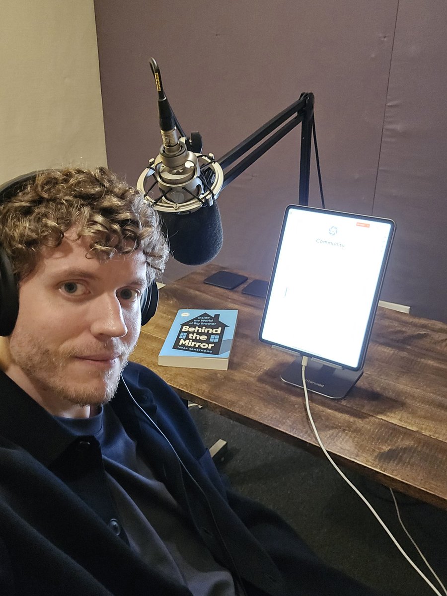 ArmstrongTaran's tweet image. More Deep Dives to come! But in the meantime, I'm locked away for the week to record my audiobook!

It's going super well so far, and I'm pumped for you all to hear it! #BB27 #RHAP
TaranArmstrong.com