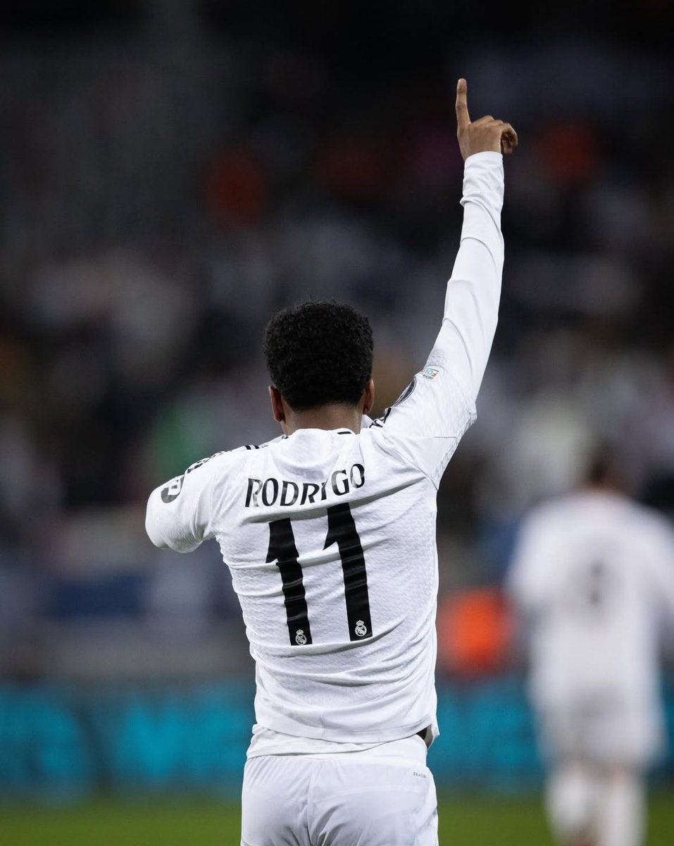 🚨 Rodrygo: “Being on the bench this season? You have to respect the coach's decisions. If I start, I'll play at 100%, and if I'm on the bench, same thing”.

“If I play 20 minutes, I have to make the most of them. I try to enjoy it every minute I play for this club”, told AS.
