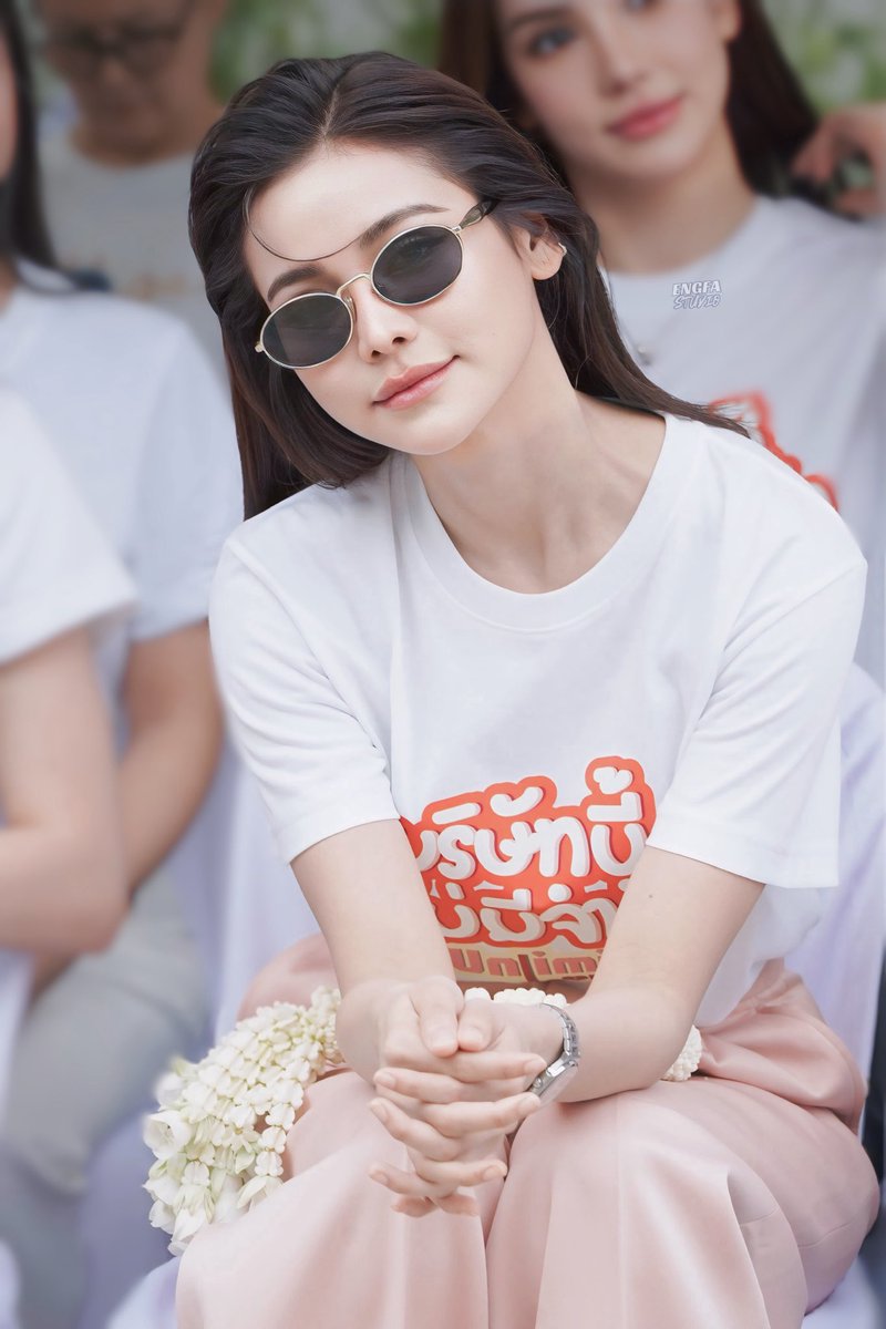 engfastudio's tweet photo. Have a nice day :)

DAZZLING DELIGHT ENGFA08
#EngfaWaraha #อิงฟ้ามหาชน
#อิงฟ้าวราหะ @EWaraha https://t.co/2txqu32g15