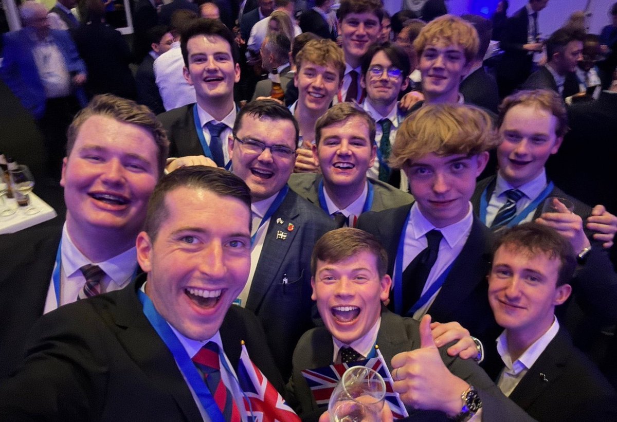 willireallyam1's tweet image. CAPTION THIS ⬇️😱
#ToryPartyConference