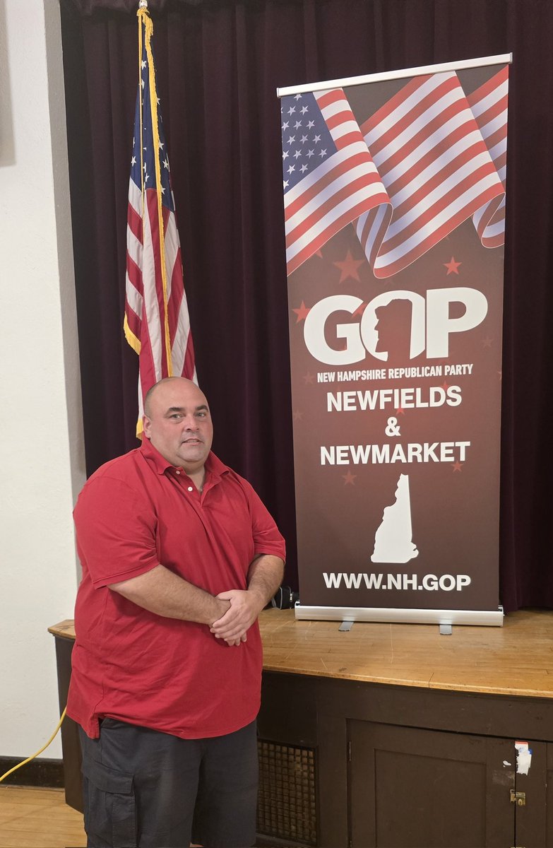 GreaterDoverGOP's tweet photo. Our Chairman, Shawn Mickelonis, was honored to speak at the Newfields &amp; Newmarket GOP “Fall Soups with the Candidates”! 🍂🍲 Great night with local leaders &amp; inspiring remarks from Hollie Noveletsky, Candidate for U.S. Congress (CD-1). 🇺🇸 #NHPolitics #GOP #NHCD1 #StrongerNH https://t.co/v8IvxCTRam