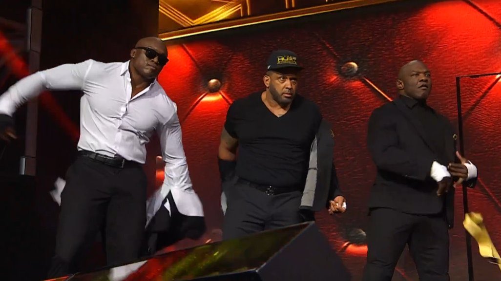 TimelessDevil25's tweet image. WE HURT PEOPLE! 

The Hurt Syndicate looking dapper for their Street Fight against The Demand!

#AEWDynamite