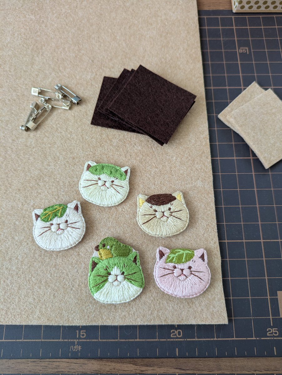 ねこの刺繍置物 楽天市場】フラワーキャット 11時まで即日 招き猫 まねき猫 猫