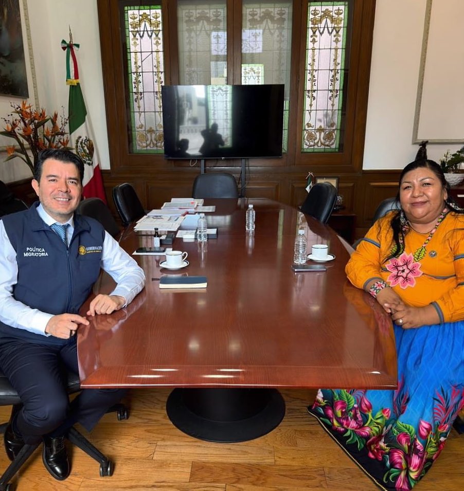 Arturo Medina (@arturomedinap) on Twitter photo Esta tarde me reuní con la presidenta de <a href="/CONAPRED/">Conapred</a>, <a href="/ClaudiaOliviaM/">Claudia Olivia Morales Reza</a>, platicamos de los avances en la agenda de los #DDHH, la prevención y el combate a la discriminación.
También revisamos las acciones y políticas públicas que contribuyen a eliminar barreras estructurales, Esta tarde me reuní con la presidenta de <a href="/CONAPRED/">Conapred</a>, <a href="/ClaudiaOliviaM/">Claudia Olivia Morales Reza</a>, platicamos de los avances en la agenda de los #DDHH, la prevención y el combate a la discriminación.
También revisamos las acciones y políticas públicas que contribuyen a eliminar barreras estructurales,