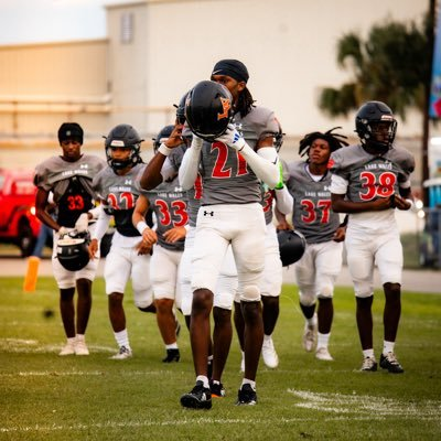 CountyPolk's tweet photo. 🏈Recruiting News🏈
Lake Wales '26 DB Myrone Jean was pretty much unknown coming into the season. He has played himself into a P4 prospect. 6'3 with the speed and length of a Gazelle. Today he was offered by East Carolina https://t.co/Oym4GDmfjJ