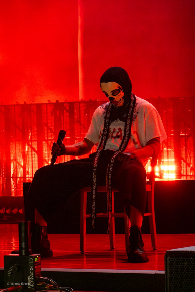 Vicky :) tweet media