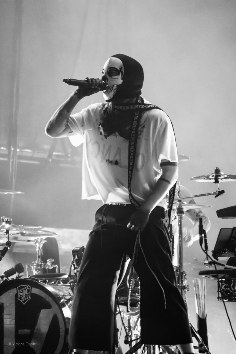 Vicky :) tweet media