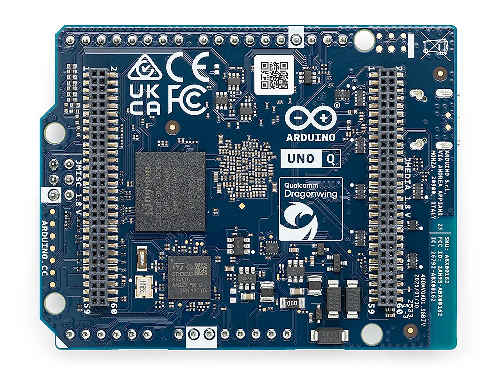 cnxsoft's tweet image. .@Qualcomm to acquire @arduino, launches Arduino UNO Q SBC.
cnx-software.com/2025/10/07/qua…

The Arduino UNO Q “dual-brain” SBC is powered by a Qualcomm DragonWing QRB2210 SoC running Debian Linux and an @ST_World STM32U585 MCU for real-time control running Arduino code on Zephyr OS. It…
