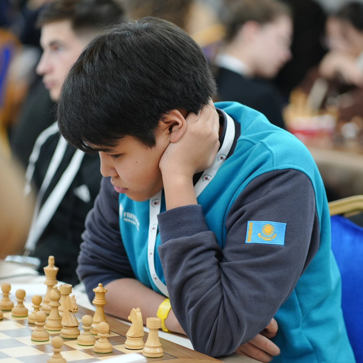 FIDE_chess's tweet image. After four exciting rounds in 🇦🇱 Durrës, Albania, the battle for the FIDE World Youth U14, U16 &amp;amp; U18 Championships is heating up! Just eight players across all categories have managed to keep a perfect 4/4 score!

U18 Open
🇸🇬 Jagadeesh Siddharth – 4
Artiom Stribuk – 3.5
🇪🇸 Diego…