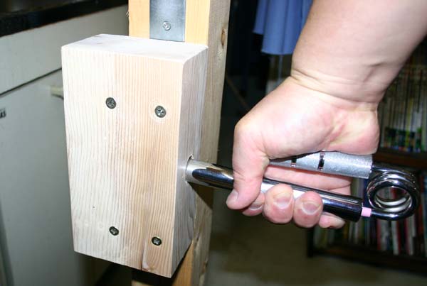 握力計の数値が上がる一番の強化方法はネガティブトレーニング。 その