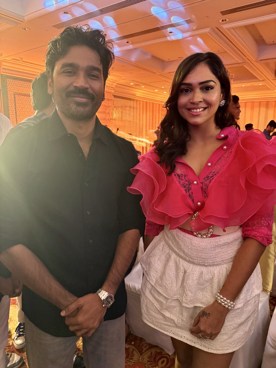 D at Ishari ganesh Birthday party Yesterday 😍😍

#TereIshkMein I <a href="/dhanushkraja/">Dhanush</a> 🤍