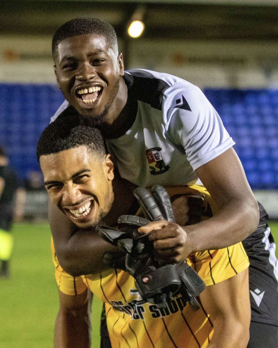 Every Rusthall supporter waking up this morning be like… 😁😁😁

#RusthallFC 🟢⚪️