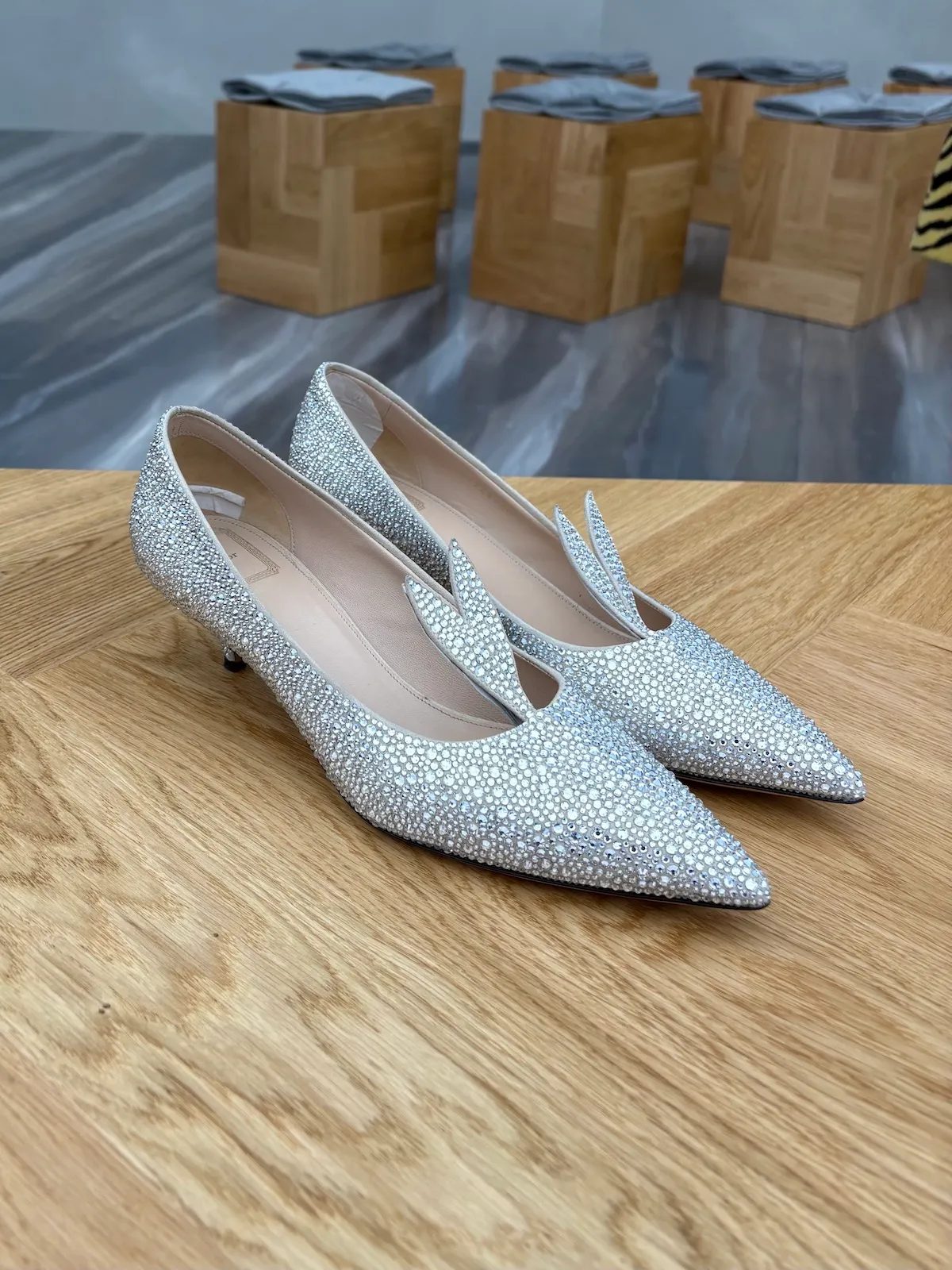 ジョナサン - Search / X