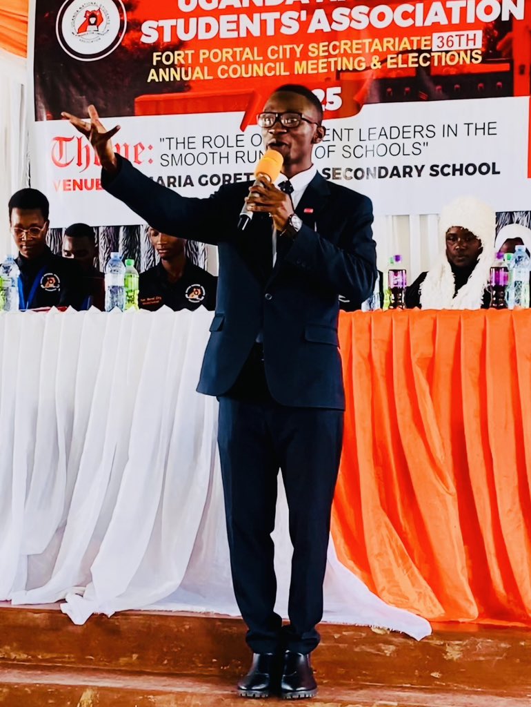 AMANYIRE BRIAN ABWOOLI (@amanyirebriana) on Twitter photo Just had the honor as a keynote speaker <a href="/unsaugofficial/">Uganda National Students Association (UNSA)</a> AGM in Fort Portal on theme Role of Student Leaders in Smooth Running of Schools Grateful for insights shared & connections made. Empowering student leaders = empowering future change-makers #StudentLeadership #FortPortal Just had the honor as a keynote speaker <a href="/unsaugofficial/">Uganda National Students Association (UNSA)</a> AGM in Fort Portal on theme Role of Student Leaders in Smooth Running of Schools Grateful for insights shared & connections made. Empowering student leaders = empowering future change-makers #StudentLeadership #FortPortal
