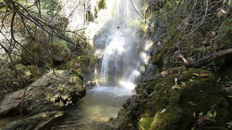 (Extracte de la carta enviada a les mecenes i els mecenes de l’últim projecte amb els tolls i salts d’aigua i els pobles abandonats)

Ha sigut emocionant i bonic, il·lusionant, vore com un treball fet des d’Alboraia, al cor de l’Horta de València, fet en valencià,