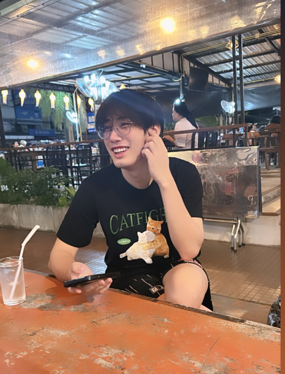 naissx tweet picture