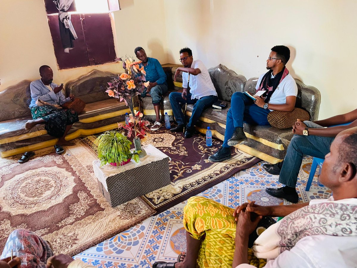 SDCSOM's tweet image. 🌾✨ Successful field visit to Saaxo District under #JRPPhase2 led by @SDCSOM! We met local authorities, elders &amp;amp; farmers to strengthen coordination, ensure readiness &amp;amp; boost community participation for upcoming activities. 🤝 @WFPSomalia #CommunityEngagement