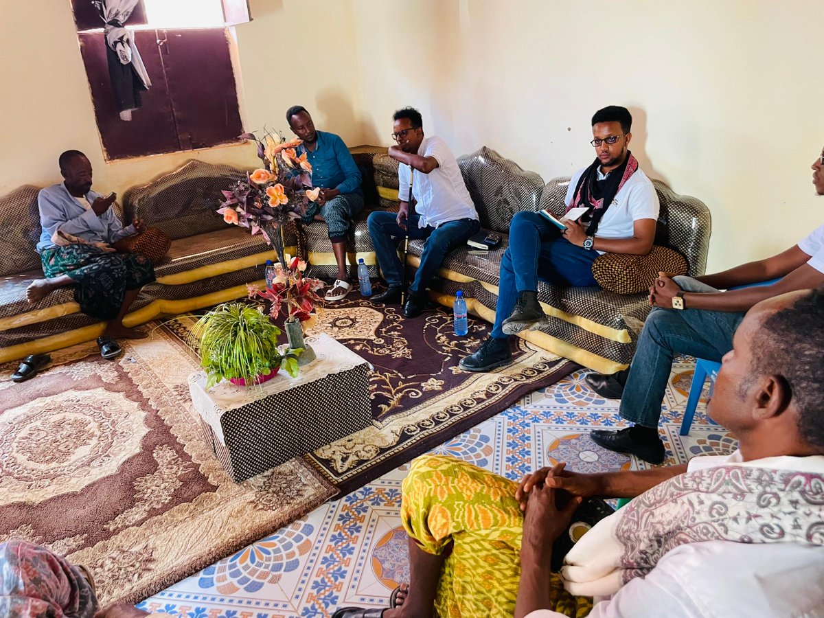 SDCSOM's tweet image. 🌾✨ Successful field visit to Saaxo District under #JRPPhase2 led by @SDCSOM! We met local authorities, elders &amp;amp; farmers to strengthen coordination, ensure readiness &amp;amp; boost community participation for upcoming activities. 🤝 @WFPSomalia #CommunityEngagement