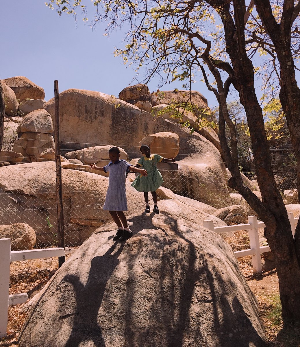 Aseellisten konfliktien määrä on maailmassa korkeimmillaan sitten toisen maailmansodan. Konfliktit vaikuttavat eniten jo entuudestaan heikoimmassa asemassa oleviin – etenkin tyttöihin.

Pidetään huoli maailman jokaisesta tytöstä 💜 #TyttöjenPäivä
