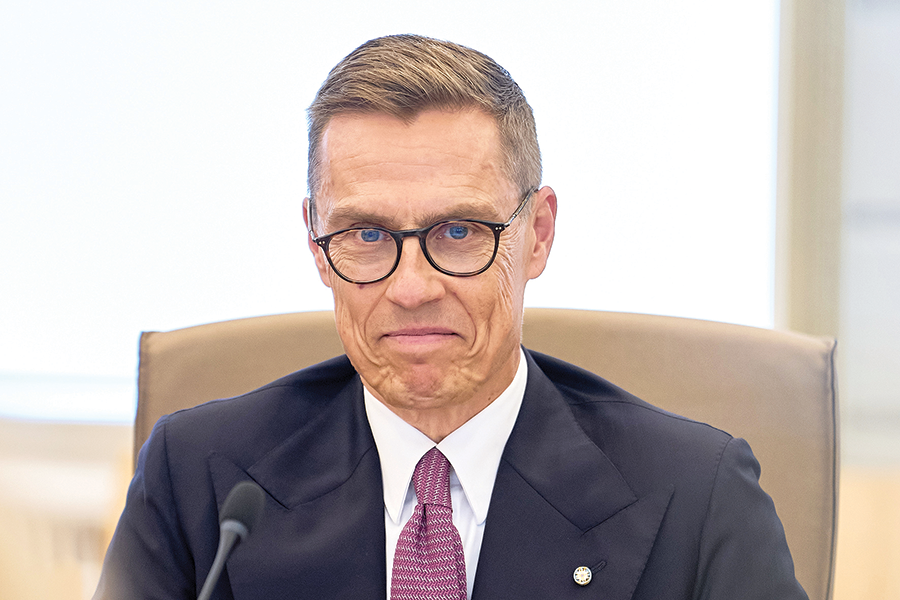 irLV's tweet photo. Alexander Stubb calls on Latvians to calm down. Russia is currently suffering the greatest strategic defeat in modern military history in Ukraine and will not dare to attack NATO, Finland's President is convinced. Read the interview in English for free — https://t.co/1HEq4pc1cM https://t.co/7KspZ6E3bY