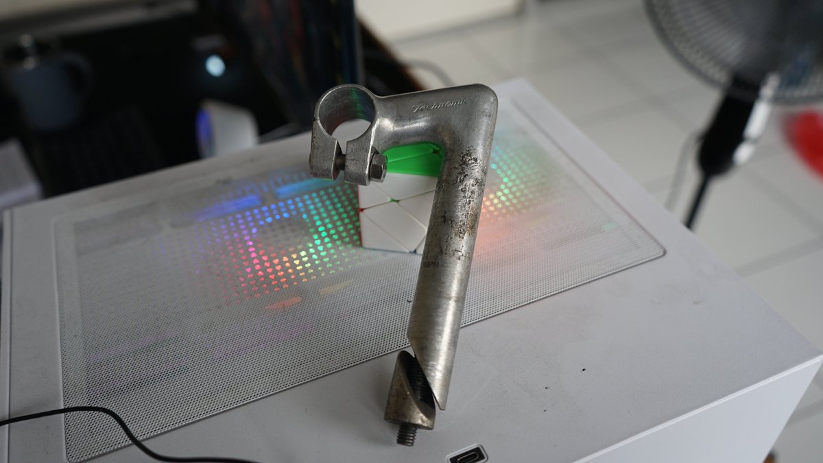 Hadijklmn_'s tweet photo. WTS Stem Nitto Technomic 6 cm, kondisi bisa cek foto, harga 500k nego, lokasi Tangerang Kota, minat bisa PM #fnfjb https://t.co/obx998zrrD