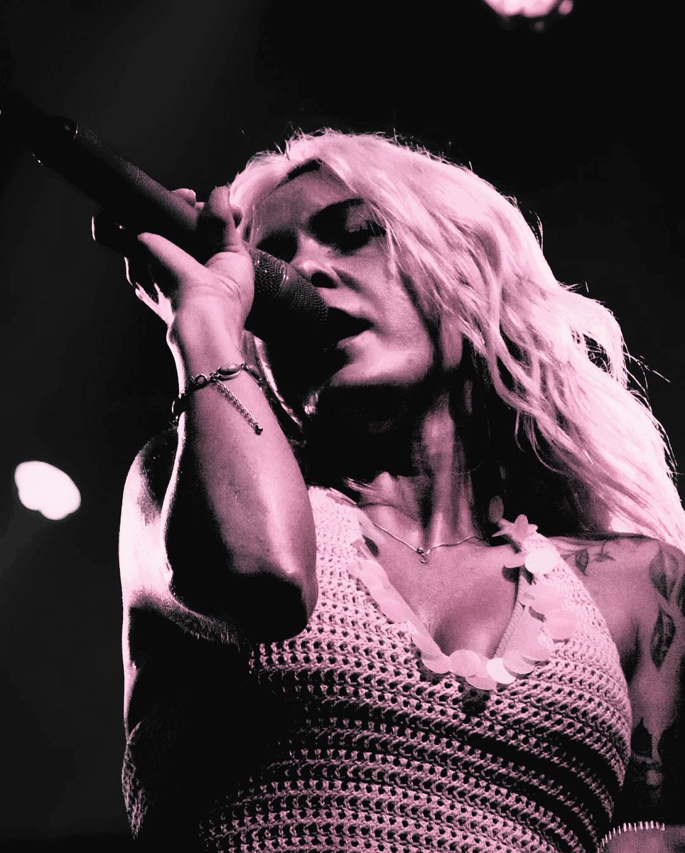 ˝ ‍ ‍ ⁪⁪𝙿𝙸𝙽𝙺 𝙷𝚈𝚂𝚃𝙴𝚁𝙸𝙰. tweet media