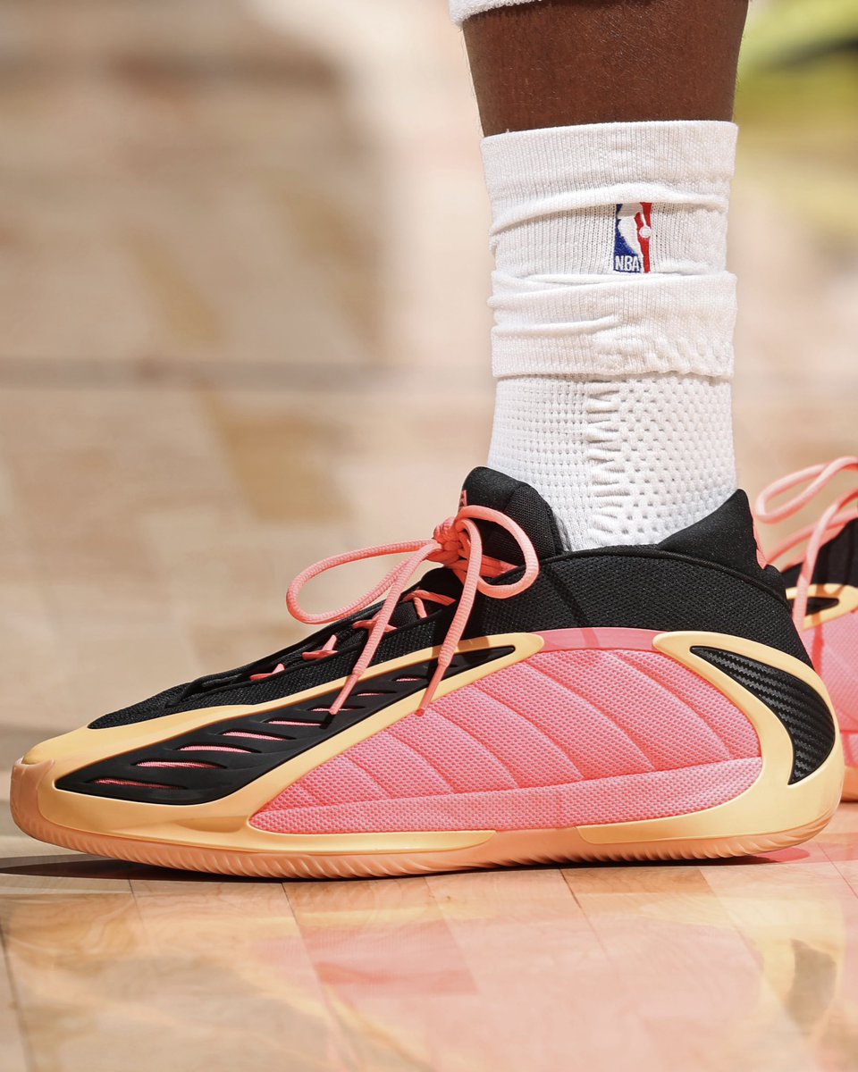 Ant opens up the preseason “with love” • #NBAKicks
