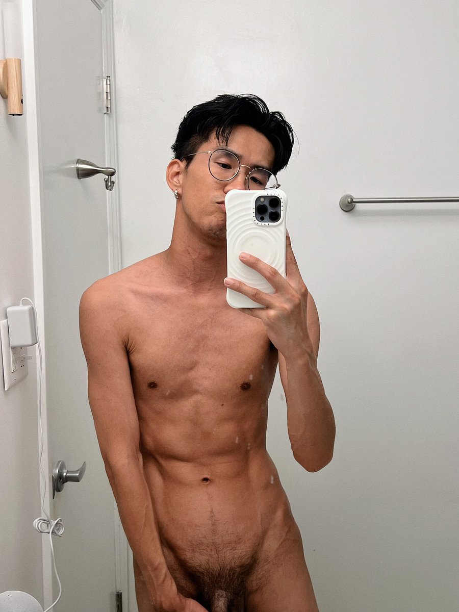 capricorn king ♑︎ tweet media