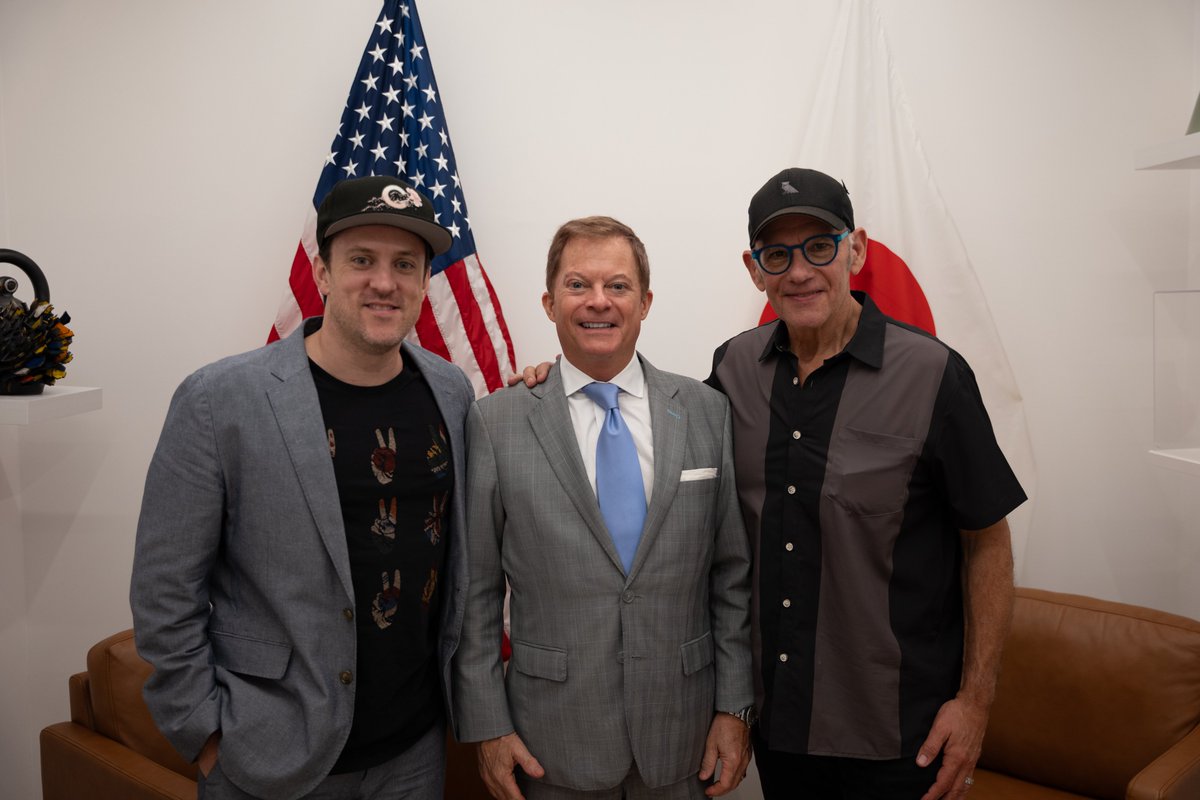 From Birdland to Osaka, Ben Jones and Lawrence Hobgood travelled a long distance to visit us at the <a href="/USA_Pavilion_/">USA Pavilion • アメリカ館</a>!
Their creative vision and musical brilliance bring a unique American voice to the global stage. We're excited for what’s ahead. 🎶🌏