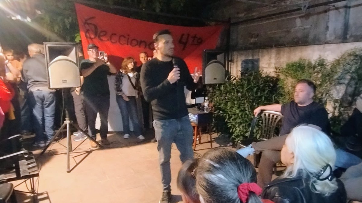 Hoy en la Seccional Cuarta apoyando a los candidatos de la #Lista3.
Córdoba merece mucho más que la desidia y el abandono de + 25 años de peronismo en el gobierno.
🇵🇱 La alternativa con historia, valores y futuro está en la #UCR.
#Casillero14