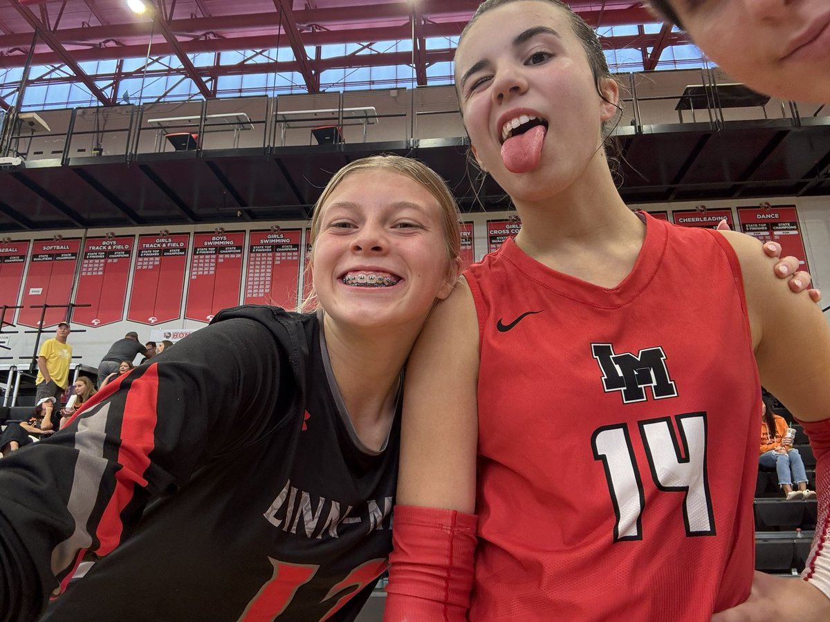 Linn-Mar Volleyball tweet media