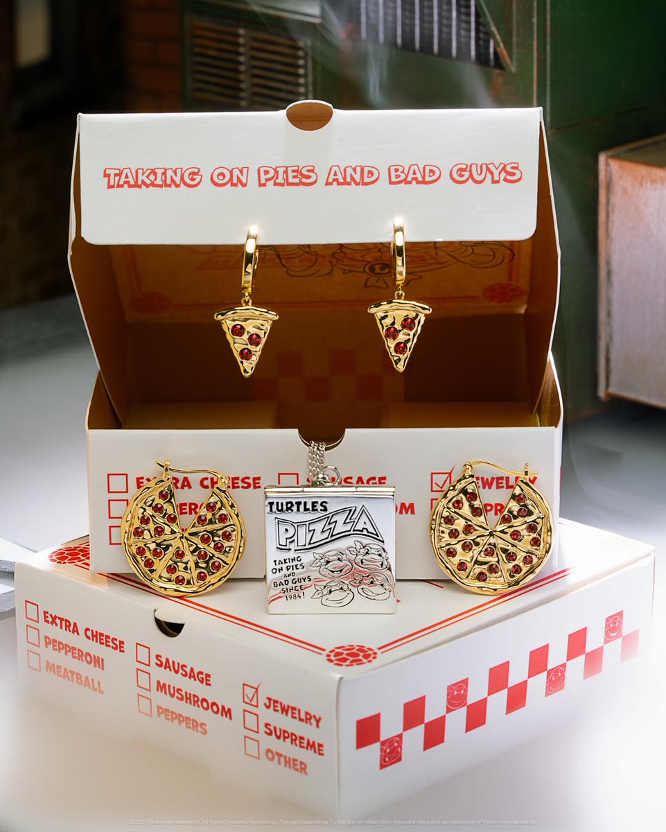 zimmerltw's tweet photo. via RockLove Jewelry
Teenage Mutant Ninja Turtles x RockLove RockLove Jewelry
Available at NYCC, Booth #1143
and Online on October 17th, 2025
(1/2) https://t.co/7z1IV98XKl