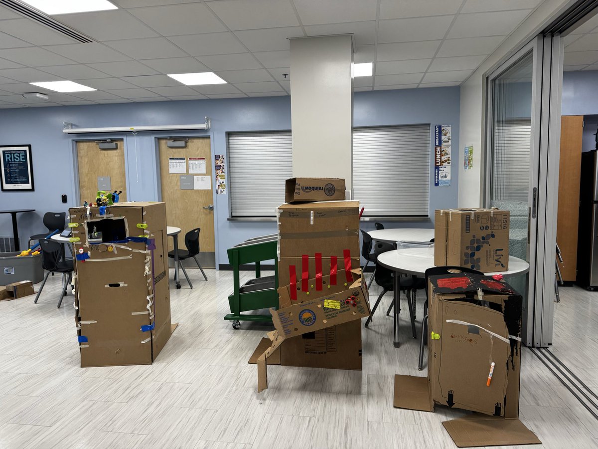 mainstreetsvvsd's tweet photo. 🎨🎶🌟 Exciting things are happening in Specials at Main Street! From creative art projects to hands-on music and engaging PE activities, our students are exploring, creating, and learning in amazing ways thanks to our talented Specials team! #MainStreetPride #MSSCreates #Stvrain https://t.co/hRsCZr3sKH