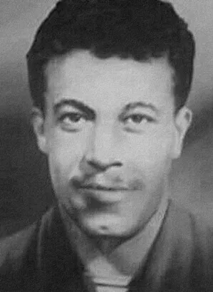 zeeno_dz's tweet photo. 8 octobre 1957 - 8 octobre 2025 🇩🇿🇩🇿🇩🇿🇩🇿
Il y a 68 ans, Ali Ammar, alias Ali la Pointe, Hassiba Benbouali, Mahmoud Bouhamidi et P’tit Omar, de son vrai nom Yacef Omar, étaient tombés en martyrs, au 5 rue des Abderames, à la Casbah.
Ils sont nos martyrs et nos héros. Rabi yerham chouhada. 🤲