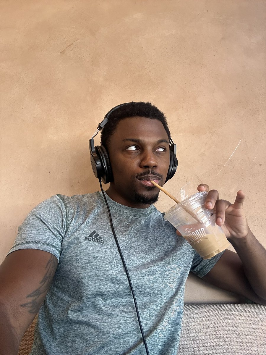 sirboyo's tweet photo. So I just made something 🎨👨🏾‍🎨 https://t.co/m0IYbFwGbY