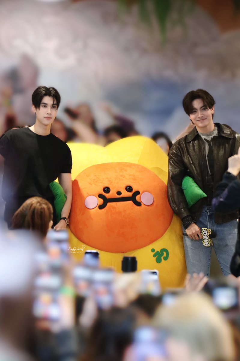 Crazy_Joong (@crazy_joong) on Twitter photo รูปครอบครัวน่ารัก
JOONGDUNK JAIDEE FANIVAL
#GMMTVFANIVALxJoongDunk
<a href="/dunknatachai/">dunknatachai</a> #dunknatachai
<a href="/ChenRcj/">อันโดรเมด้า ชุน</a> #joongarchen
#จุงดัง #JoongDunk #JAIDEE รูปครอบครัวน่ารัก
JOONGDUNK JAIDEE FANIVAL
#GMMTVFANIVALxJoongDunk
<a href="/dunknatachai/">dunknatachai</a> #dunknatachai
<a href="/ChenRcj/">อันโดรเมด้า ชุน</a> #joongarchen
#จุงดัง #JoongDunk #JAIDEE