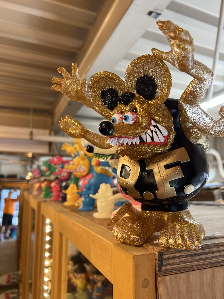 Asura Rat Fink Gold Glitter BlackBook BlackBook ToyとMxMxMのコラボ