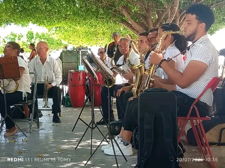 A nuestra querida y centenaria Banda Municipal de Conciertos de Manzanillo muchas felicidades en su aniversario #CulturaManzanillo #CubaEsCultura