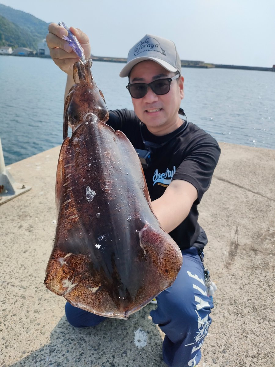 takuya_k0909's tweet image. 釣果写真って場所バレ問題ありますよね🤔

そこで皆さんにお聞きしたいんですが、この4枚の写真のそれぞれの場所ってわかったりします？

ちなみに僕は人の写真から場所の特定とかはほぼできません🤣

方向感覚と記憶力が猫並みなので🐈