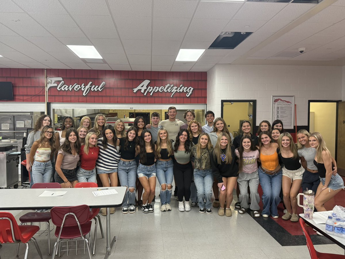 EF Student Gov tweet media