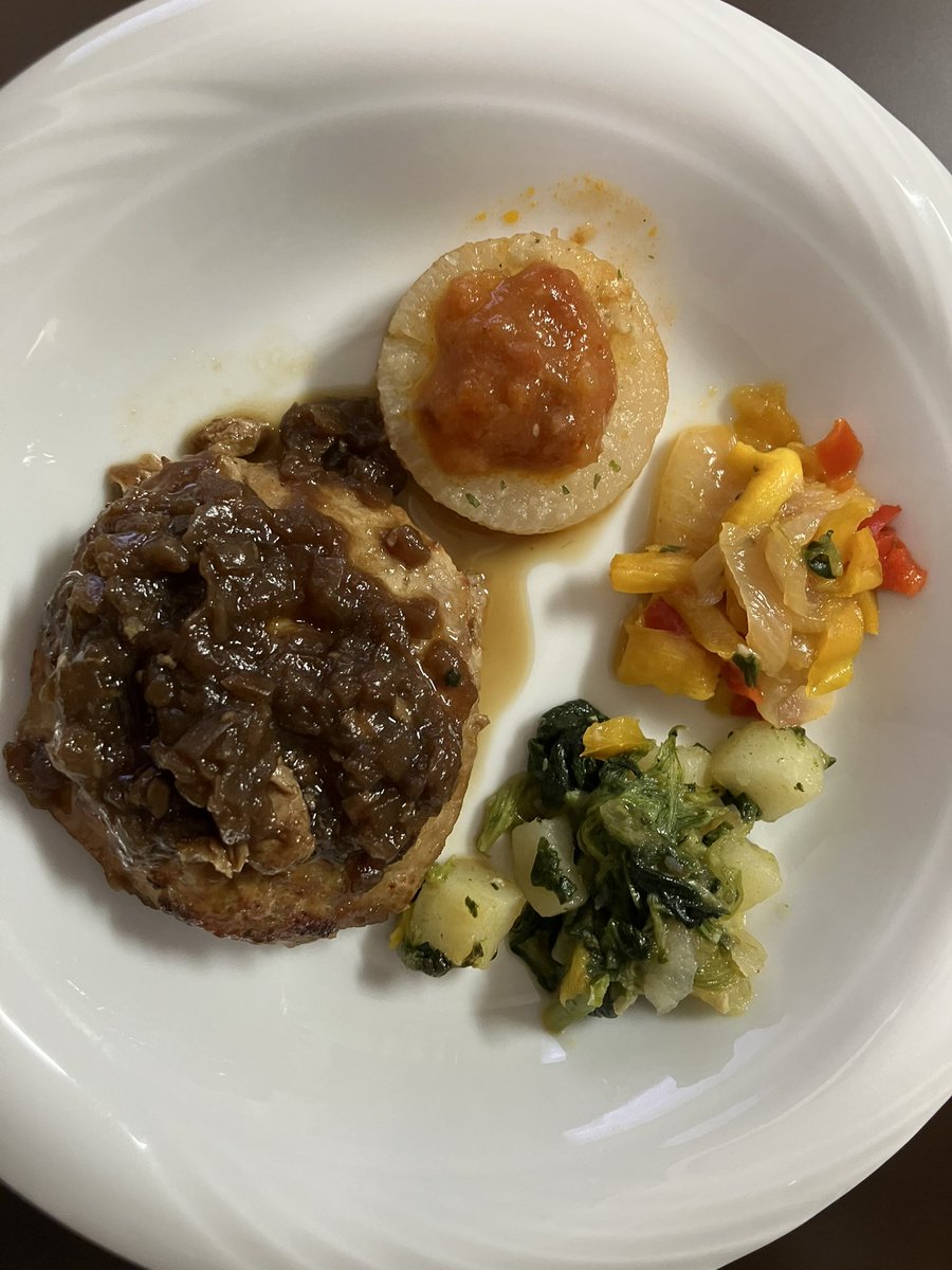 DELIPICKS到着。ついにご飯サブスクに手を出してしまった… 想定より美味しい気がする。量が少ないと思う人は多そう（少食なので自分はこれくらいでいい）