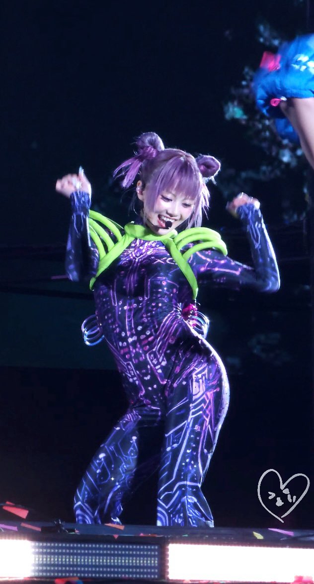 HINATA 🩵💎 When she is dancing ✨✨ #XG_LUZHOU_GALAXY_2025 #XG