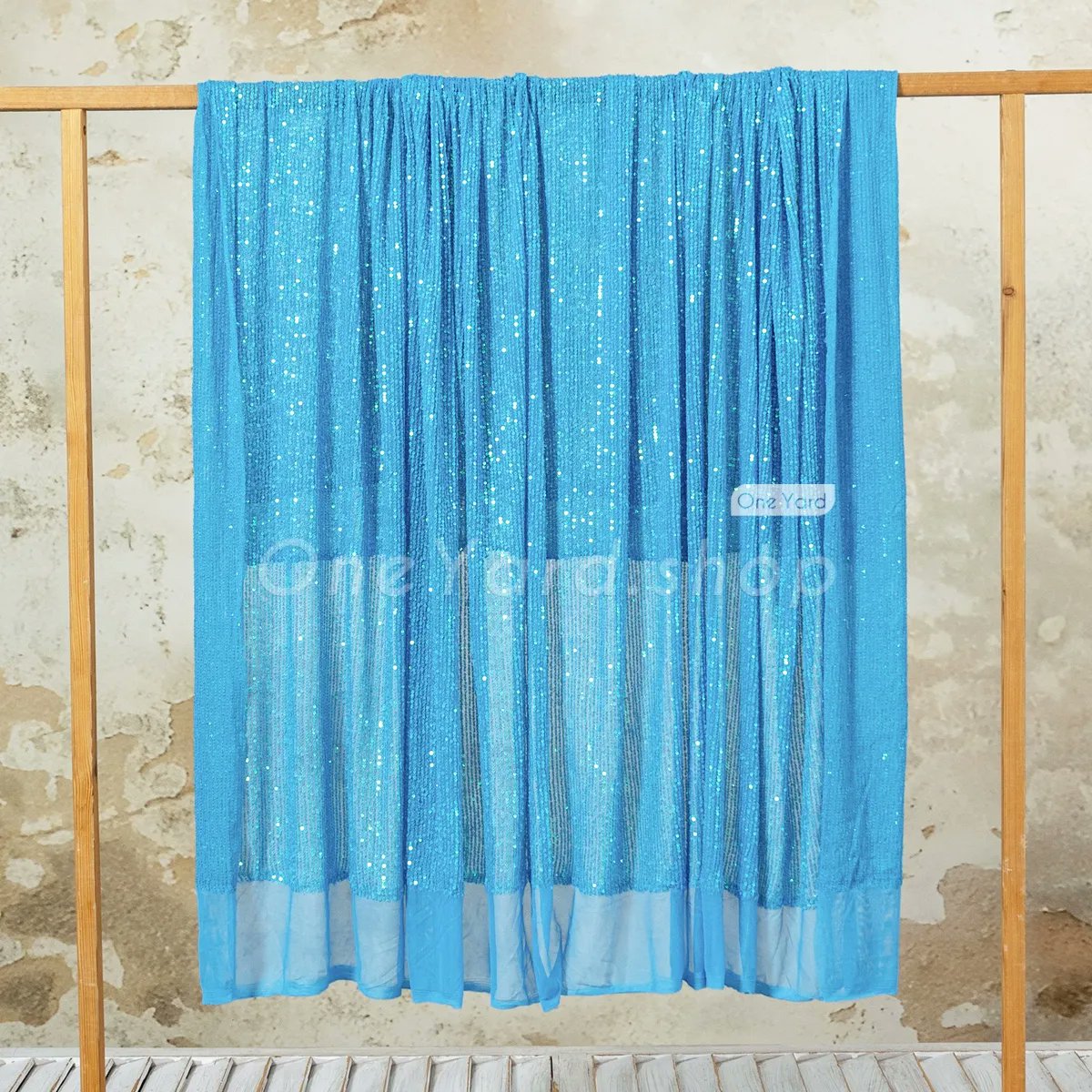 oneyard_fabric's tweet image. This is an iridescent blue striped sequin fabric, heavily embellished with shimmering 3mm sequins that give it a dazzling and reflective quality. 
#blue #sequin #fabric #shimmering #metallic #glitterfabric #onlinefabricshop #OneYard #fabricdesign #fabriclove #textiledesign