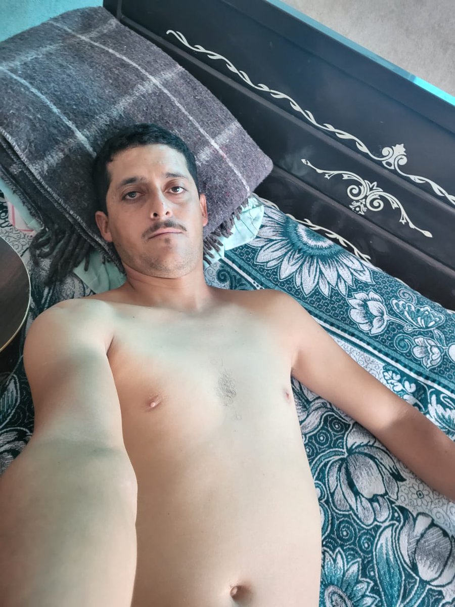 LexAlexGay's tweet photo. Fotos de un cliente mío. Le tomé el celular y le vi las fotos. Me calenté que me las pase a mi celular. #hetero #chacal https://t.co/kxo4totbdA