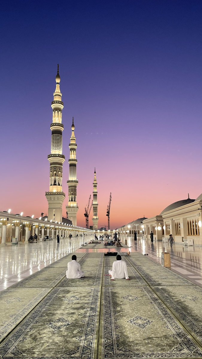 t2lao's tweet image. ألوان شروق الحرم اليوم ♥️
بديعُ السماوات والأرض..