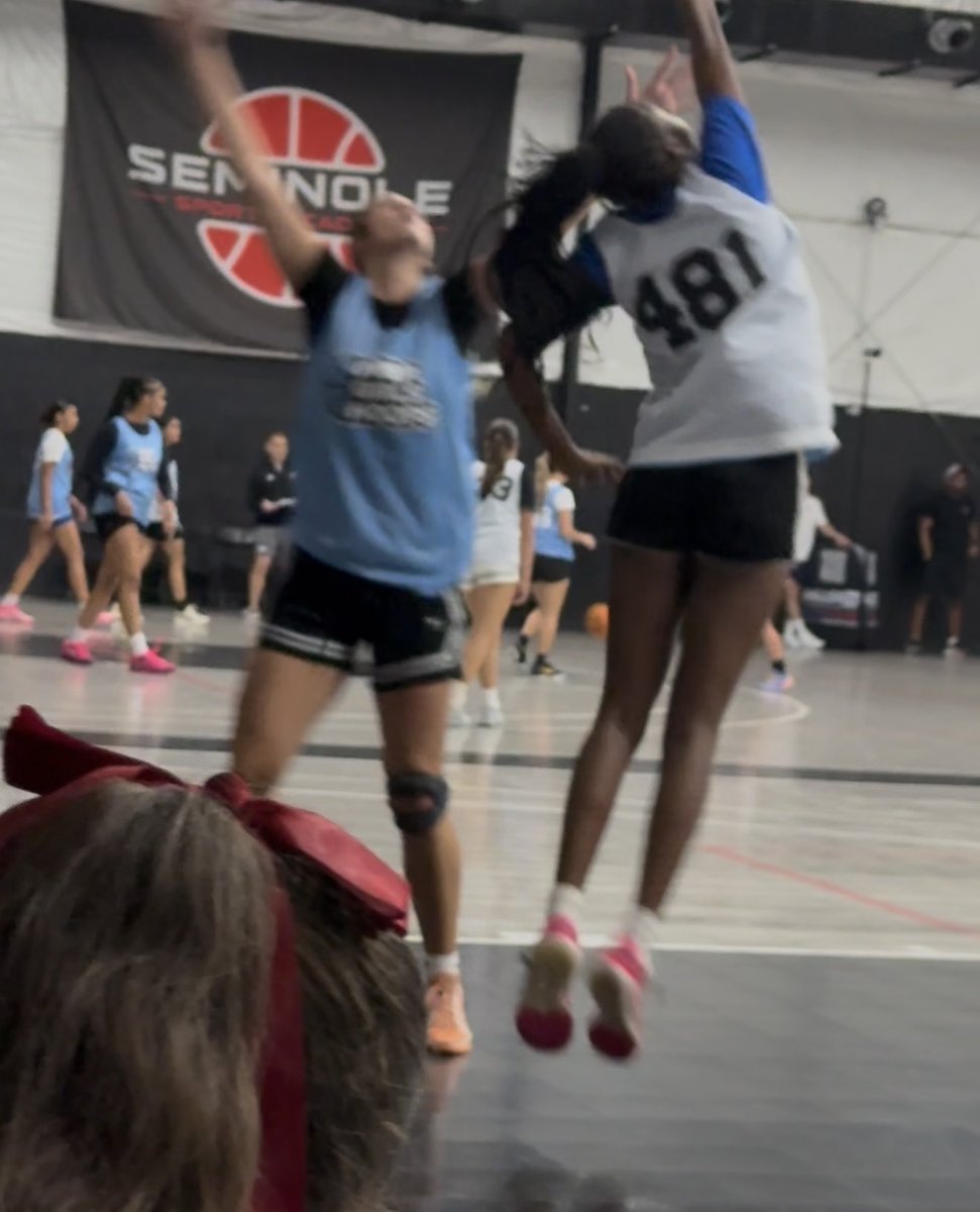 gessicah2027's tweet photo. I really had a blast @PGHFlorida I brought high energy and intensity to the court.
#presenceknown #stoodout @BFishHoops @SUTSReport @hunterkeithl @CoachQswader @ECunitedbball @BTNScouting @mel_girlsBB https://t.co/qHSTy9MDwN