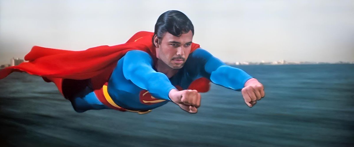 MarkBayman's tweet image. Just seen flying over Wigan! Is it a bird?! Is it a plane?! Nooooo it’s BIG game BEVAN 🍒⚪️ #WiganWarriors #SuperLeagueGF