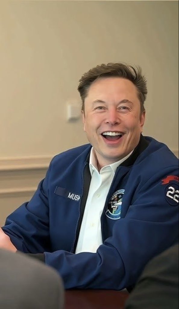 ElonMuskNews47's tweet image. If you could give one message to Elon Musk right now, what would it be?